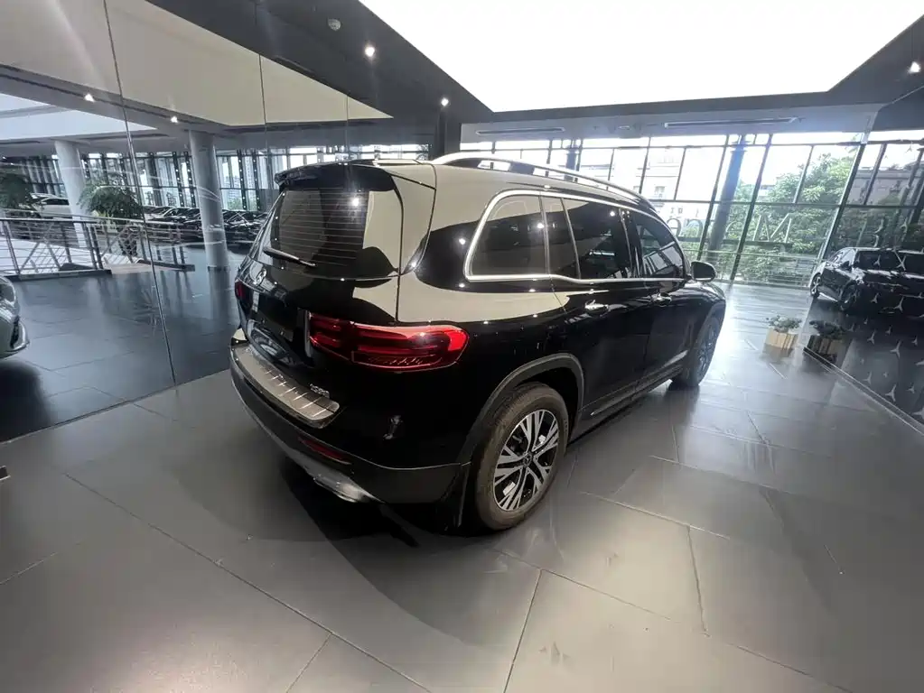 Mercedes-Benz GLB 2026 GLB 220