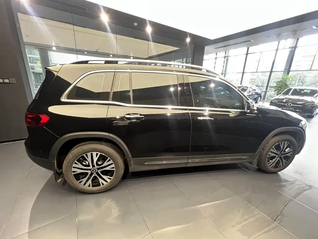 Mercedes-Benz GLB 2026 GLB 220
