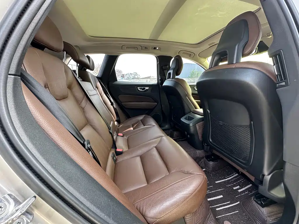 Volvo XC60 2018 T5