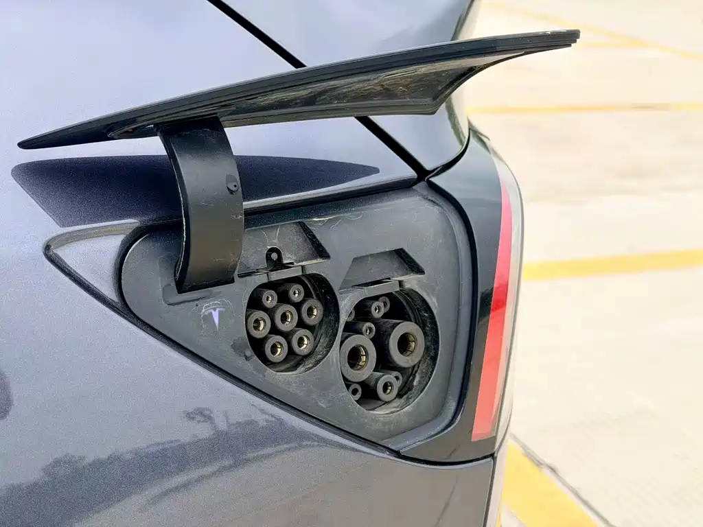 Tesla Model Y — фотографии объявления, Фото 28