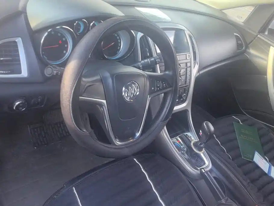 Buick Excelle — миниатюра 12