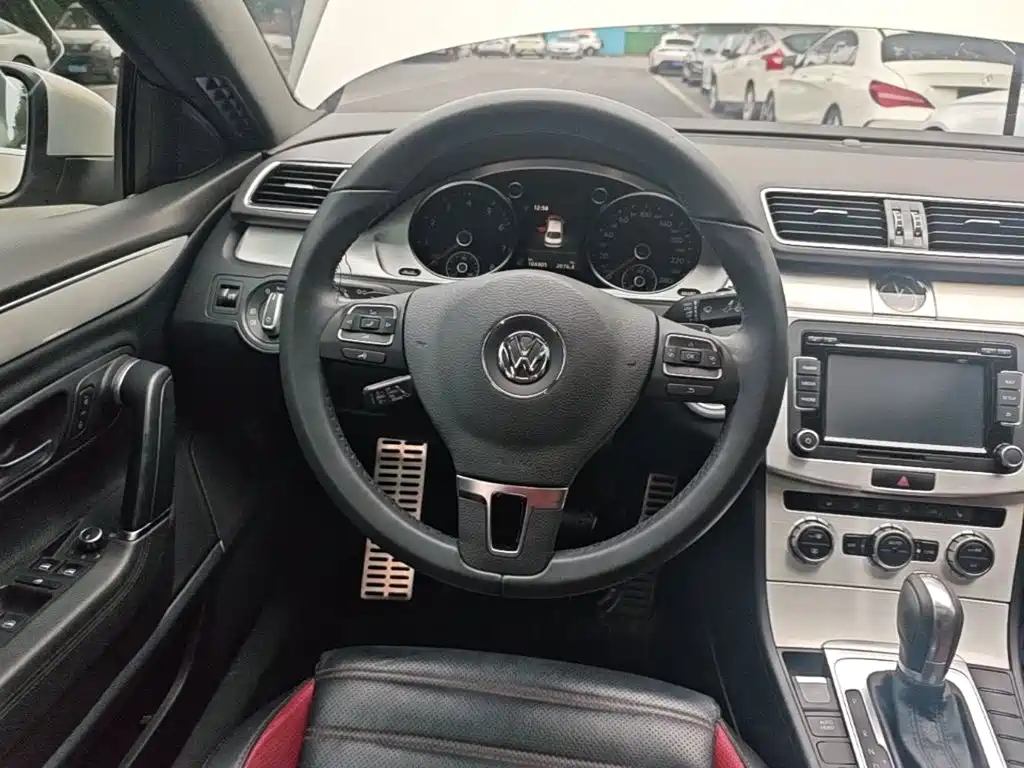 Volkswagen CC — миниатюра 11
