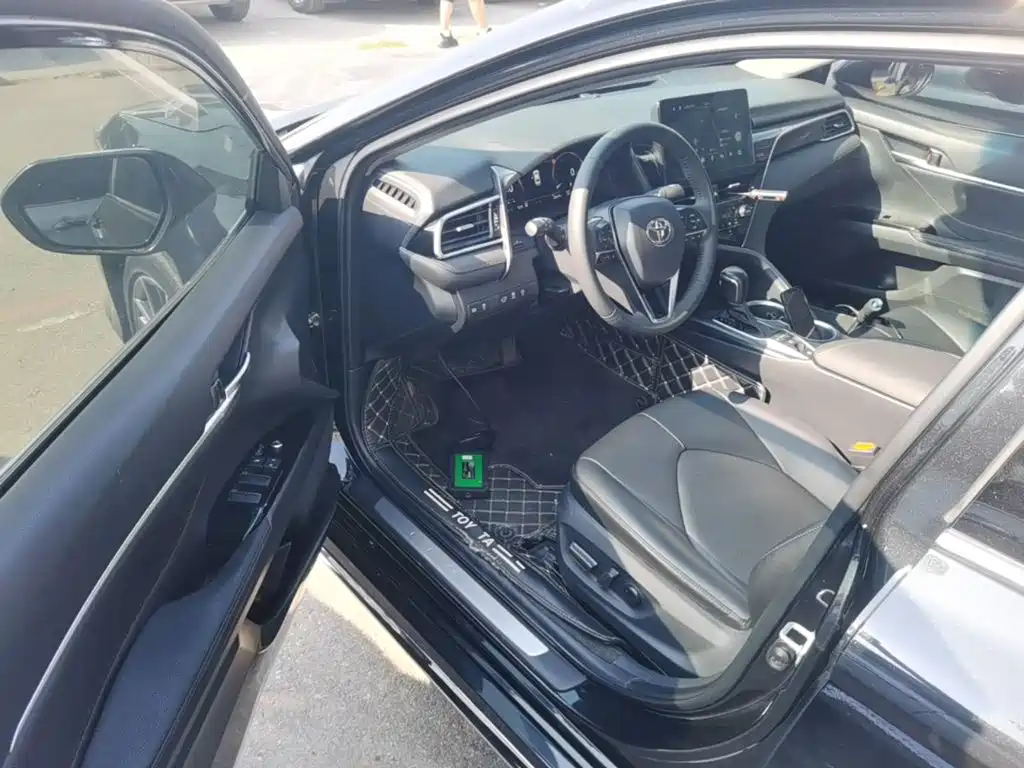 Toyota Camry — миниатюра 16