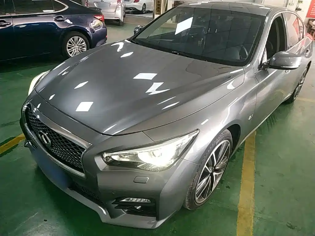 Infiniti Q50L 2015