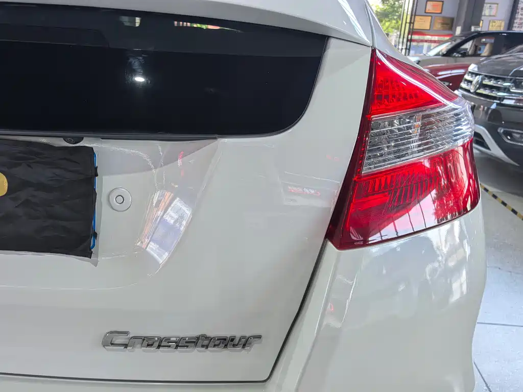 Honda Crosstour — миниатюра 6