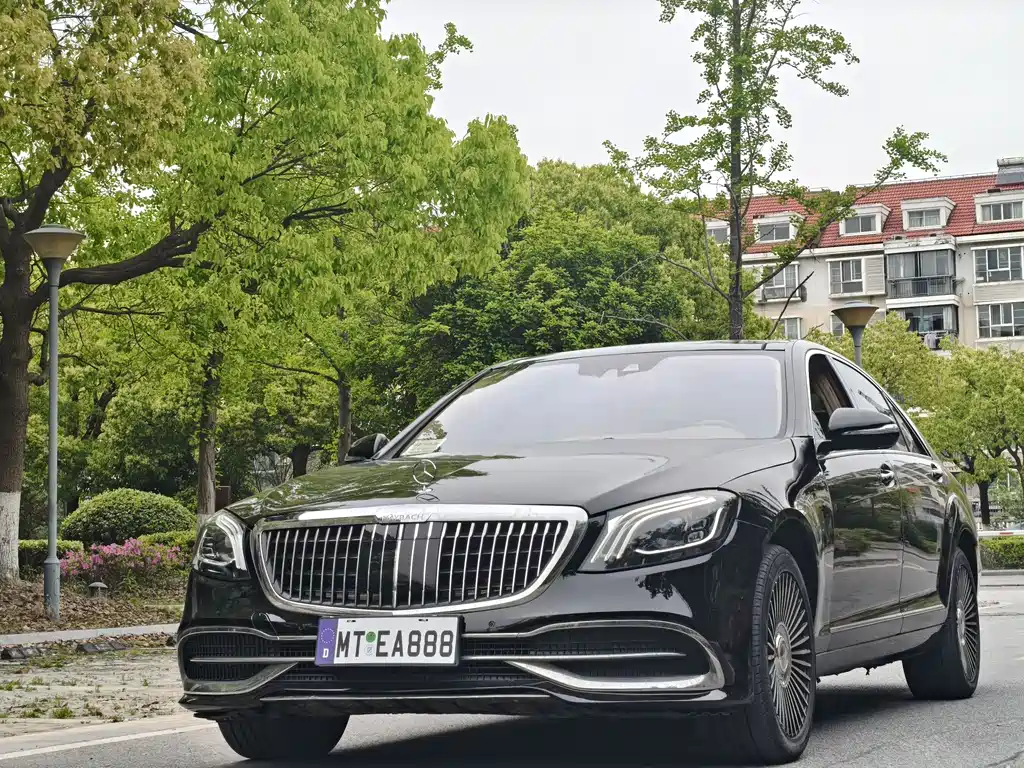 Mercedes-Benz S-Class 2011