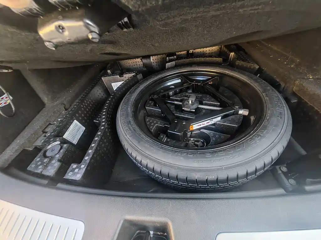 Cadillac XT5 — миниатюра 12