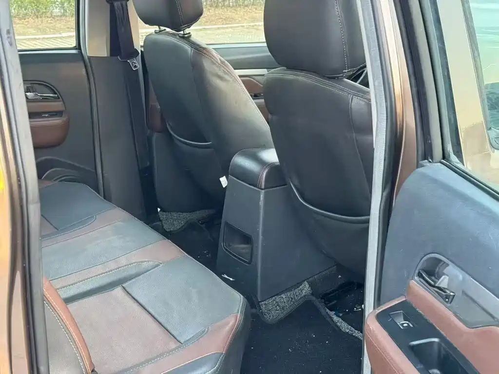 JIANGQI GROUP JAC V7