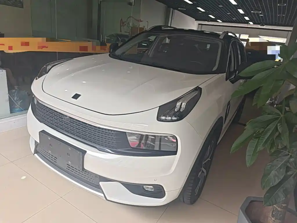 2019 Lynk & Co 01 - zdjęcie 1 z 25