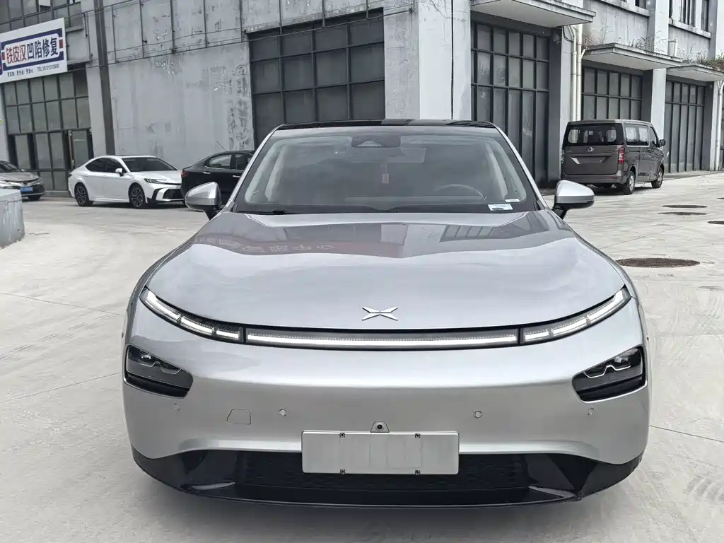 XPeng P7 — миниатюра 2