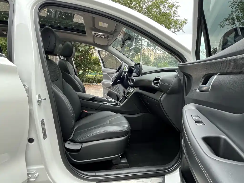 Hyundai Santa Fe — миниатюра 16