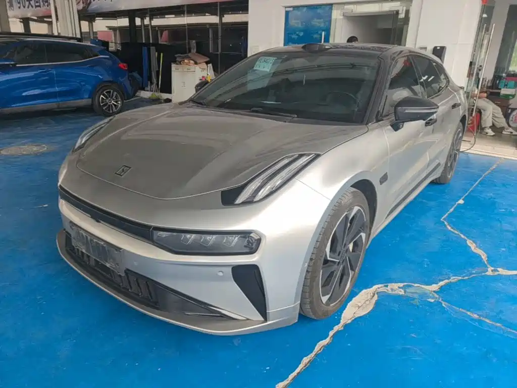 Zeekr 001