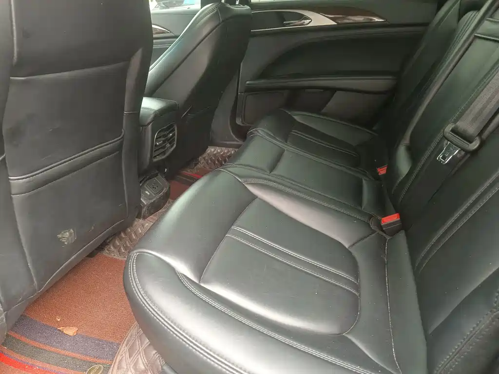 Lincoln MKZ — миниатюра 8