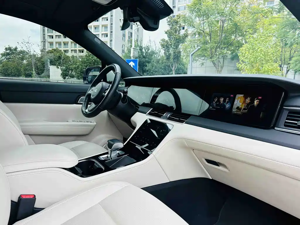 Li Auto Li ONE — миниатюра 11