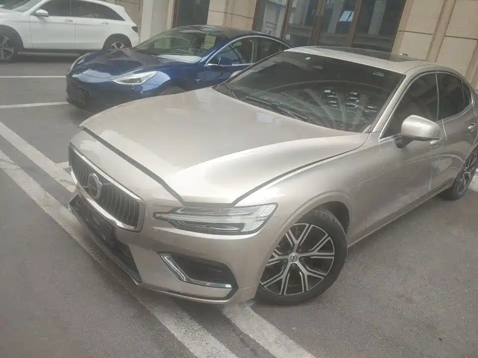Volvo S60
