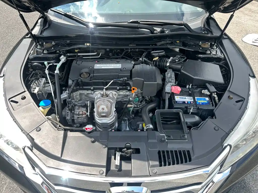 Honda Accord — миниатюра 20