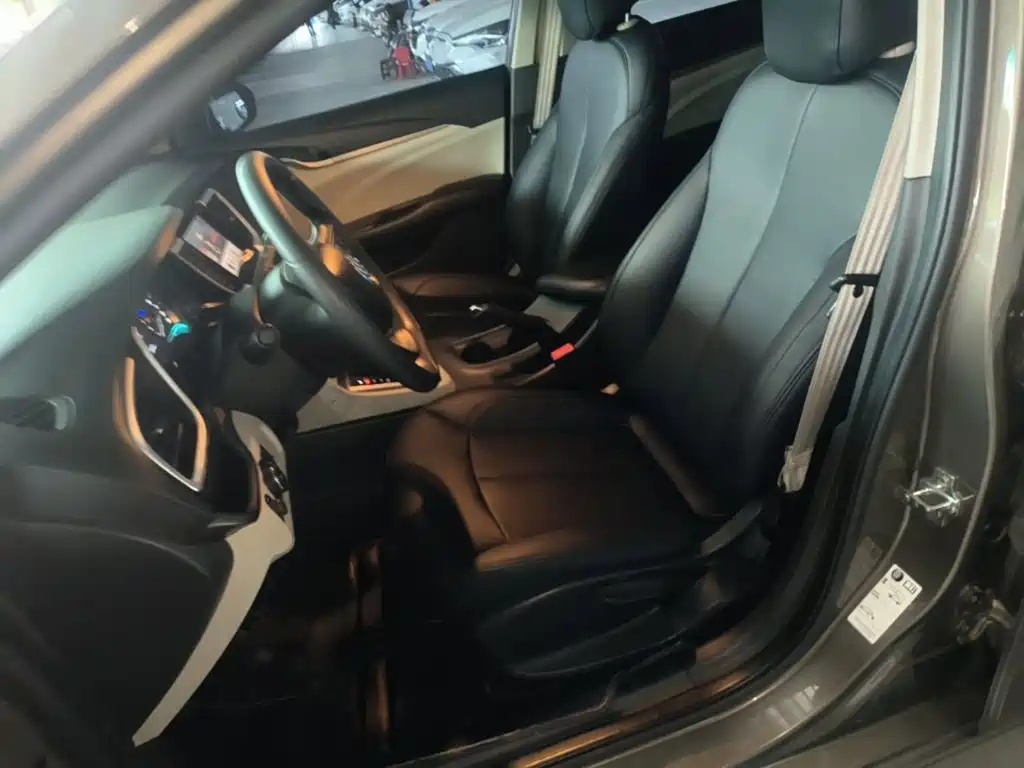 Buick Excelle — миниатюра 15