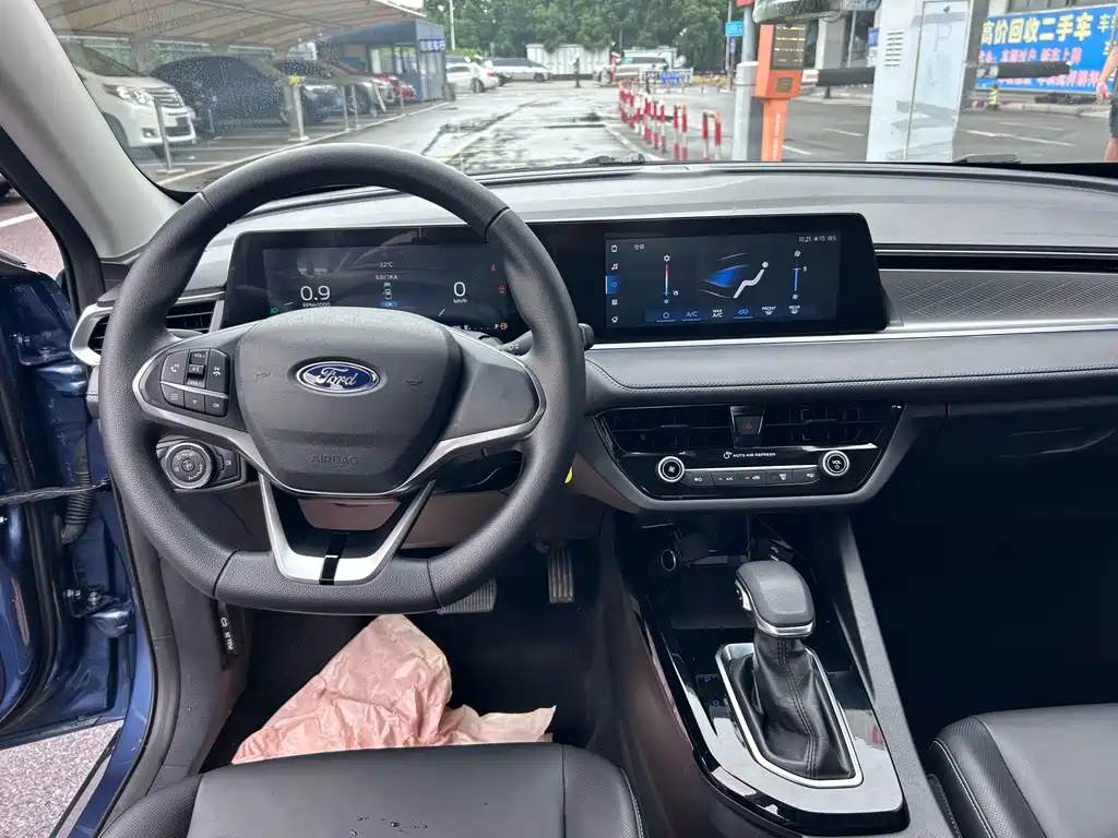 Ford Escort — миниатюра 10