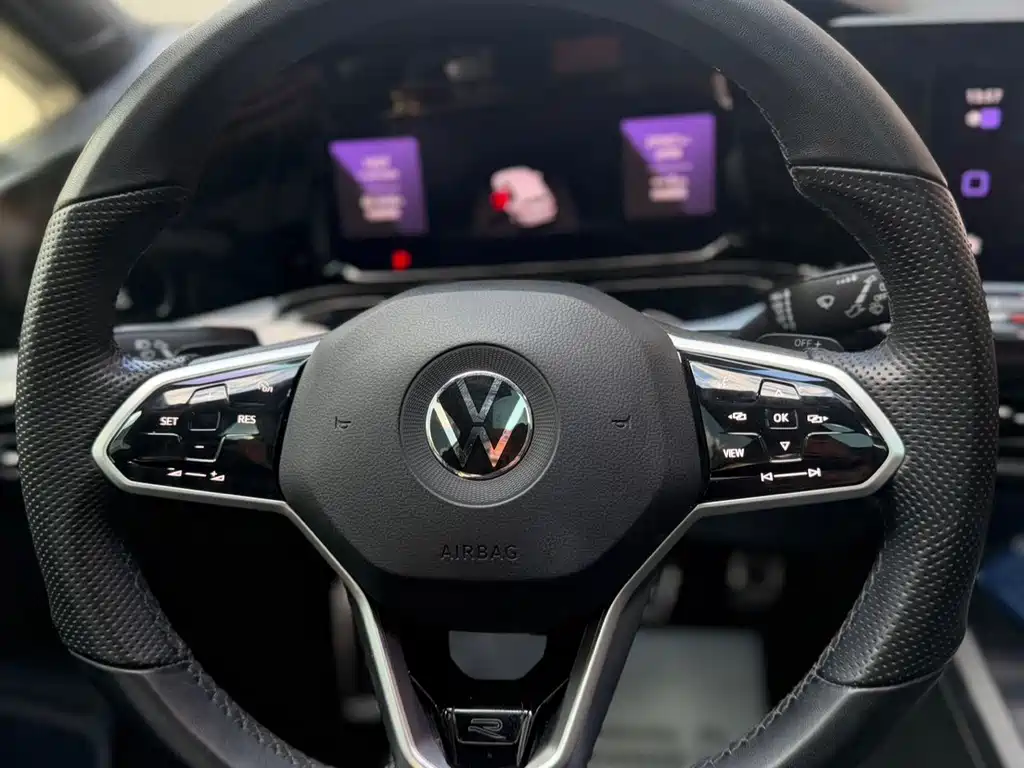 Volkswagen Golf — миниатюра 20