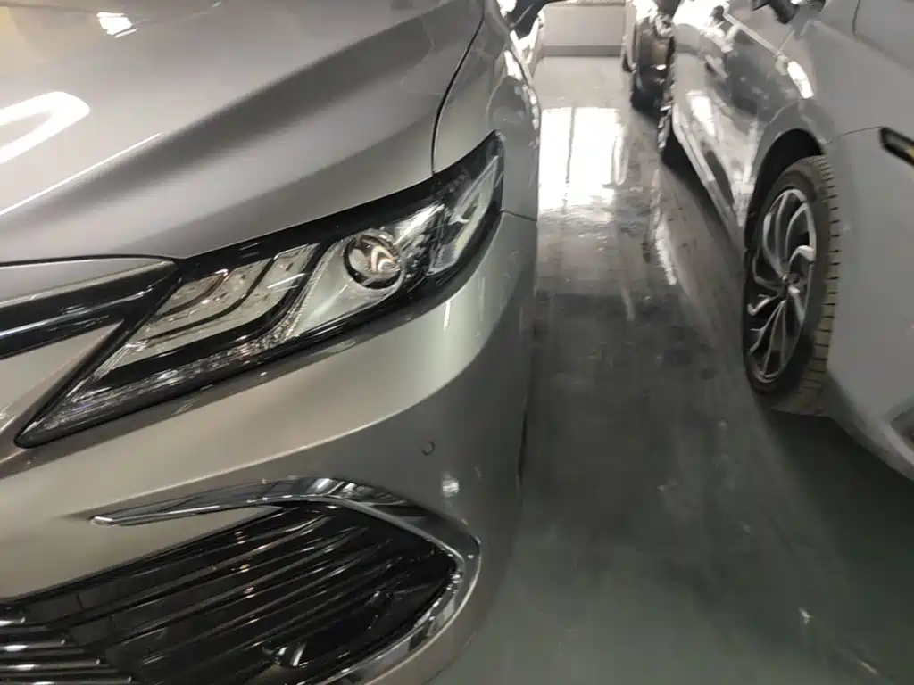 Toyota Camry — миниатюра 24