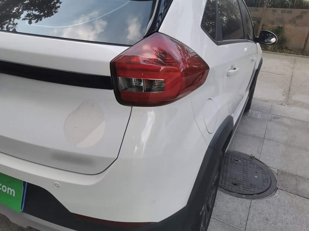 CHERY Tiggo 3x 1.5 л 2024 г. Белый, пробег 11399 км