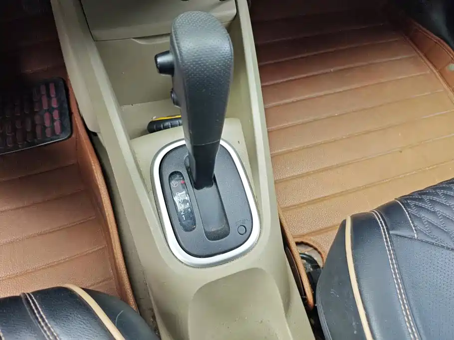 Venucia R50 — миниатюра 16