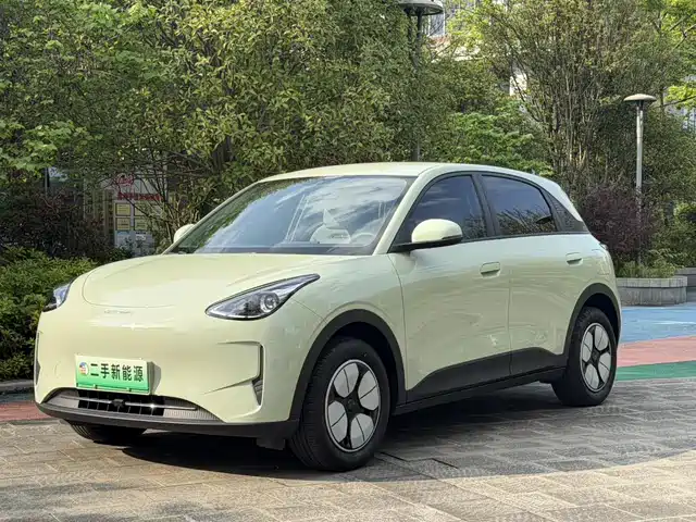 2025 Geely Xingyuan