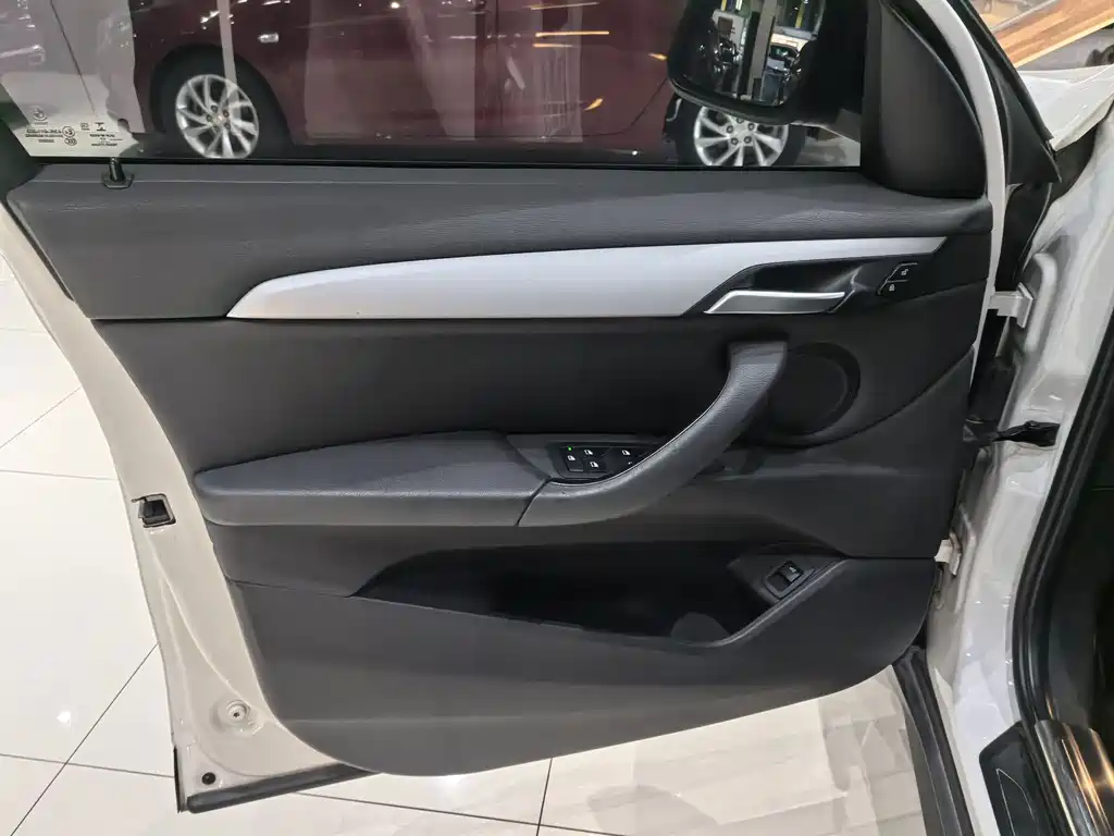 BMW X1 — миниатюра 8