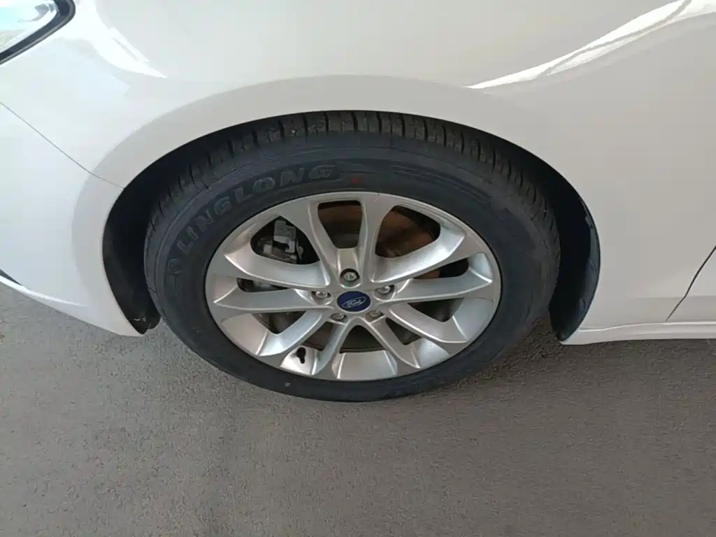 Ford Mondeo — миниатюра 23