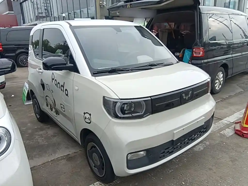 Wuling MINIEV — миниатюра 4
