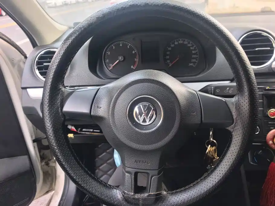 Volkswagen Jetta — миниатюра 15