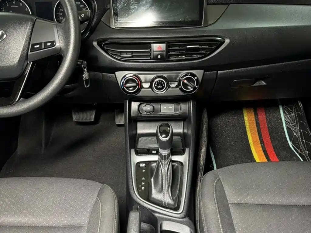 Hyundai Elantra — миниатюра 4