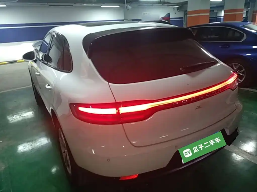 Porsche Macan — миниатюра 5