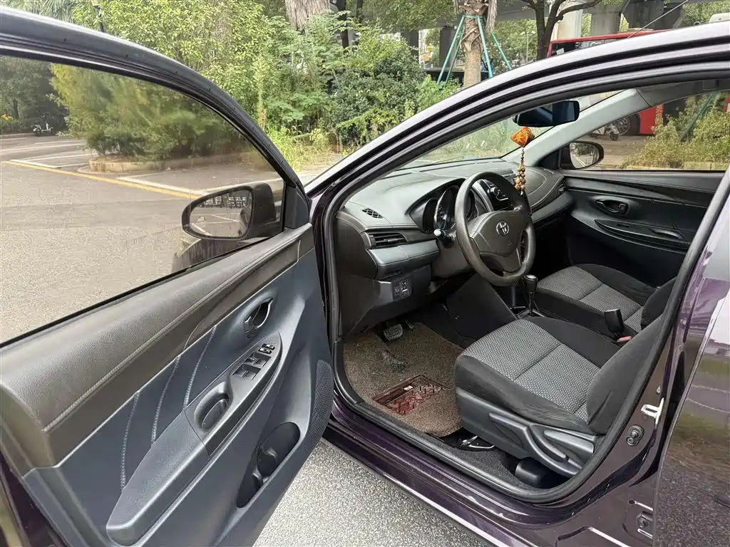 Toyota Vios — миниатюра 7