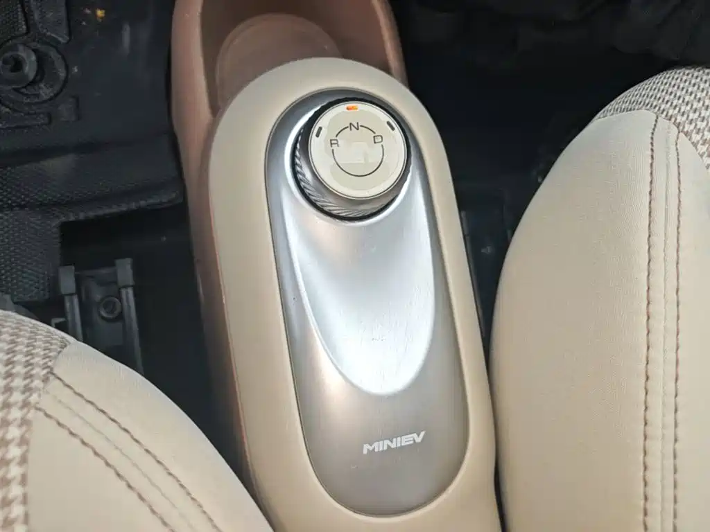 Wuling MINIEV — миниатюра 14