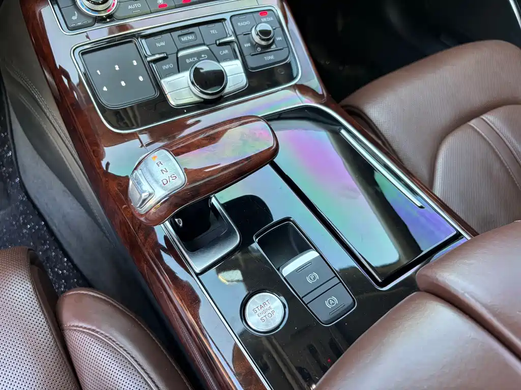 Audi A8 — миниатюра 16