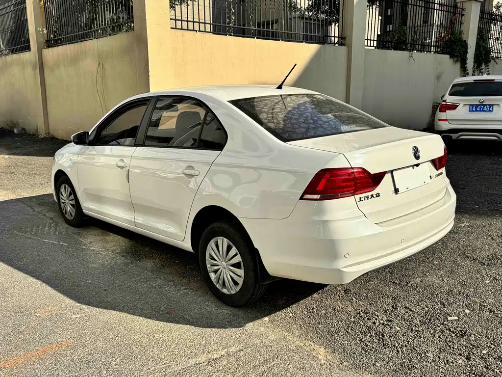 Volkswagen Santana — миниатюра 5