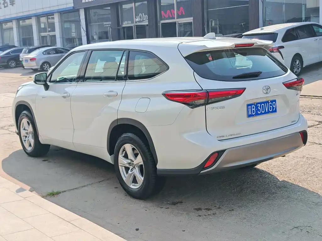 Toyota Highlander — миниатюра 5