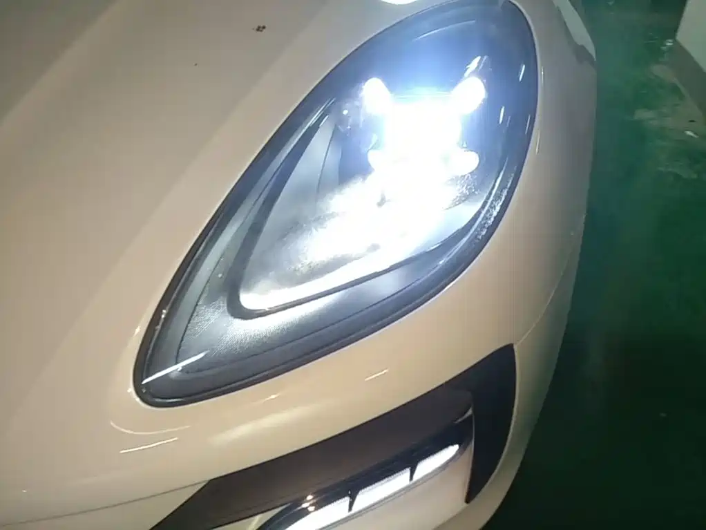 Porsche Macan — миниатюра 24
