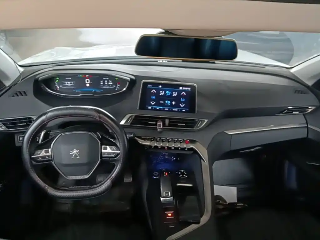 Peugeot 4008 — миниатюра 10