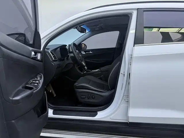 Hyundai Tucson — миниатюра 15