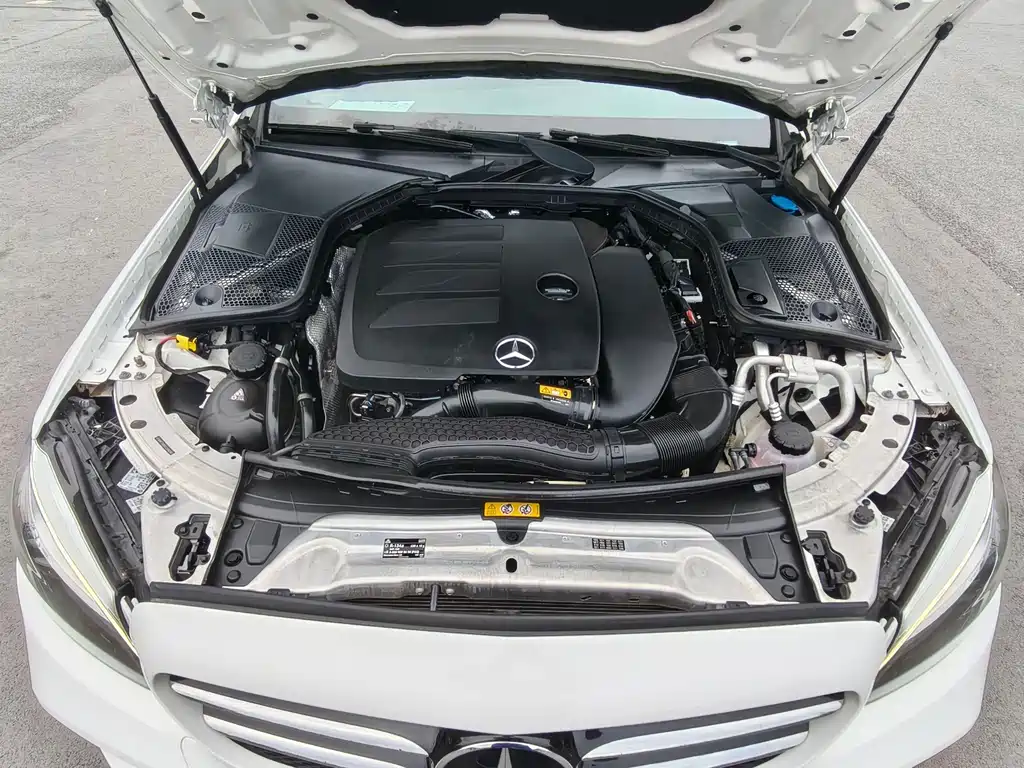 Mercedes-Benz C-Class — миниатюра 14