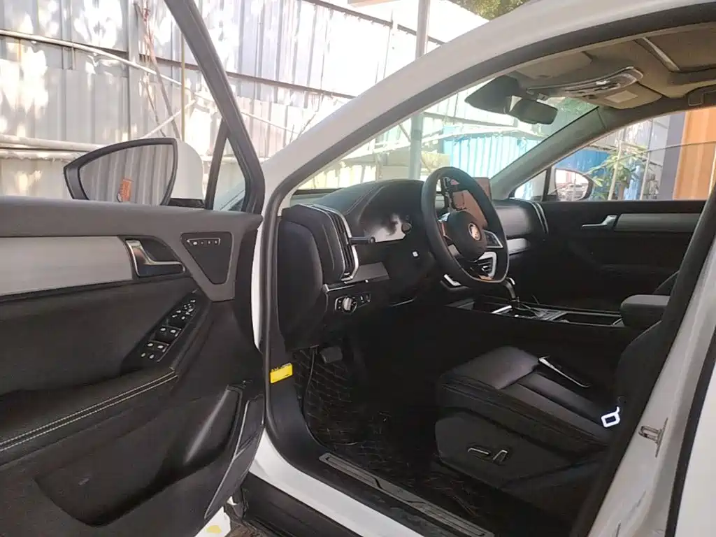 BYD Tang — миниатюра 16