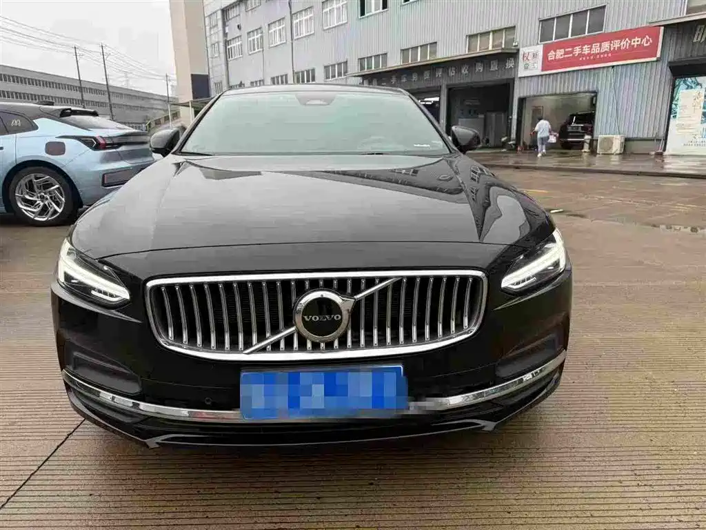 Volvo S90 — миниатюра 2