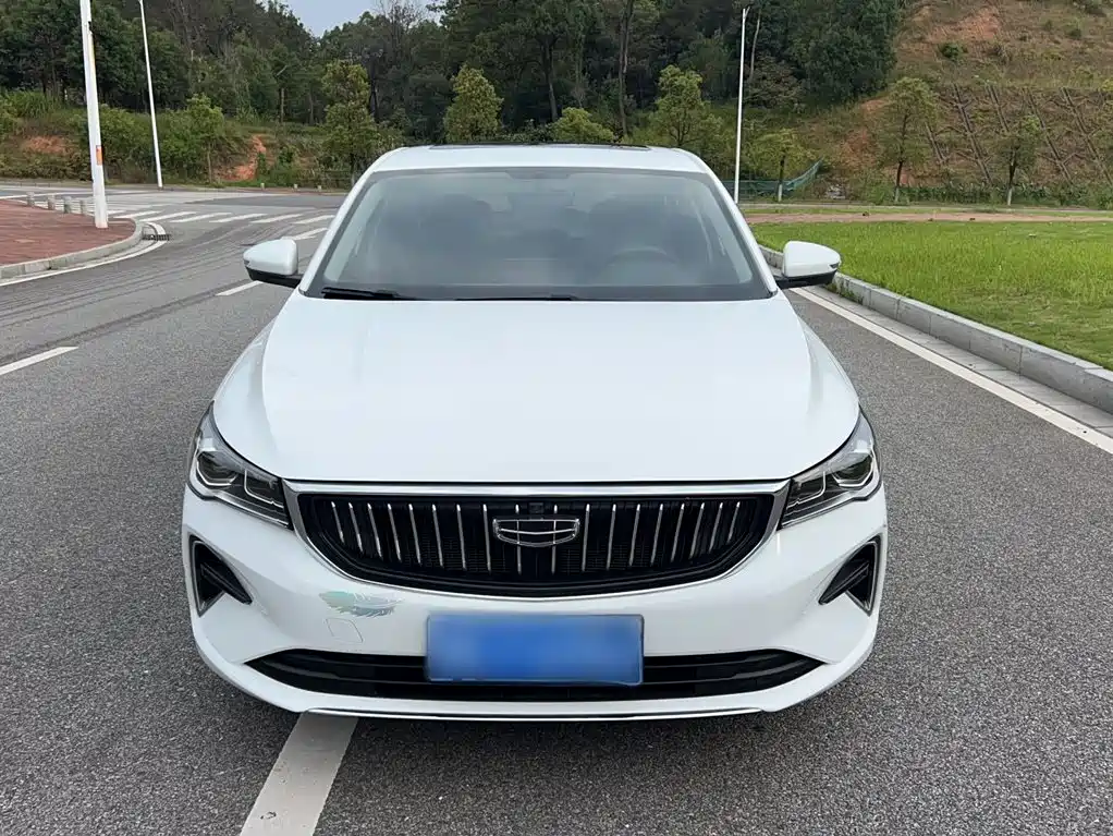 Geely Emgrand — миниатюра 20