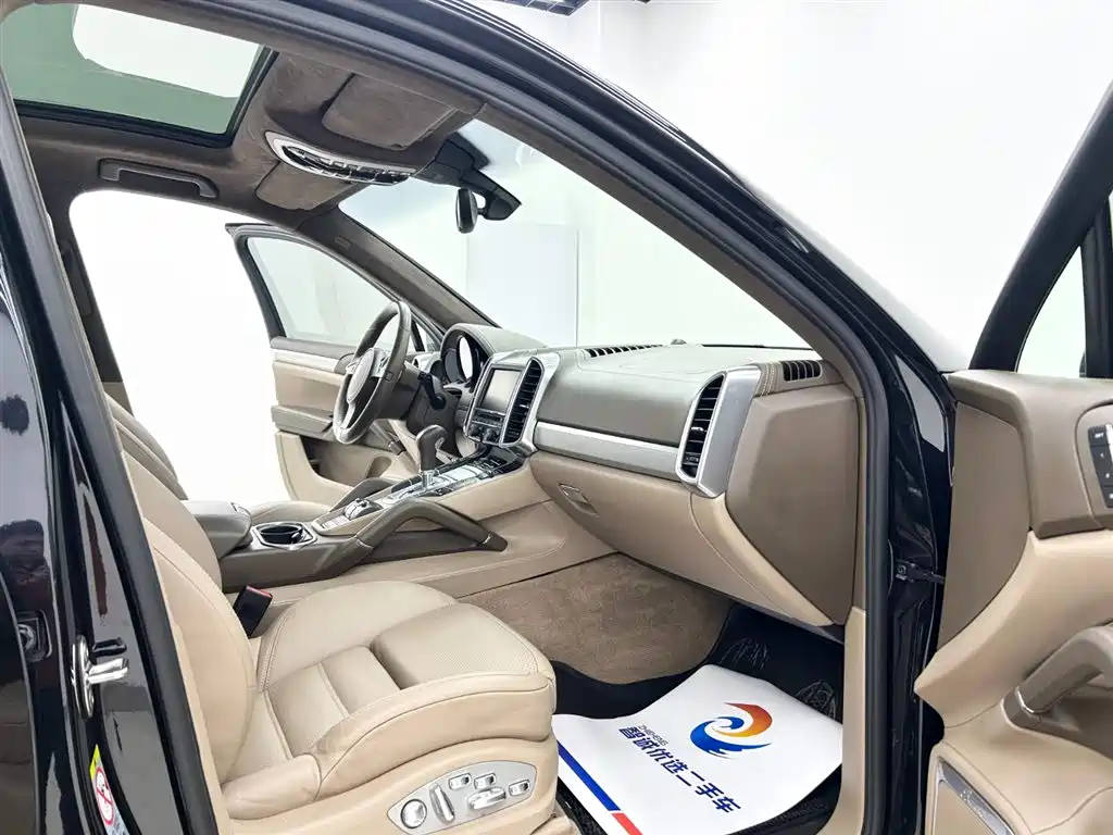Porsche Cayenne 2011 Cayenne Turbo 4.8T