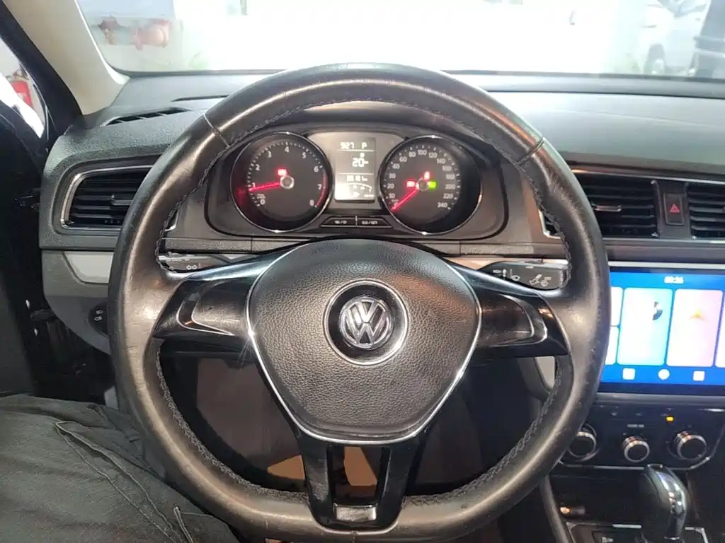 Volkswagen Lavida — миниатюра 11
