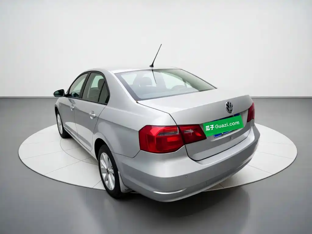 Volkswagen Jetta — миниатюра 4