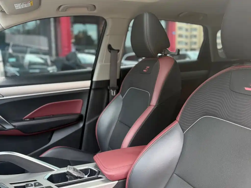 Geely Binyue — миниатюра 18