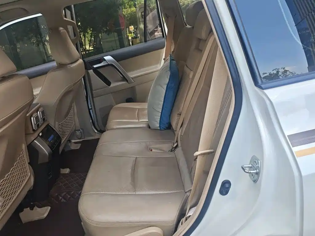 Toyota Prado — миниатюра 18